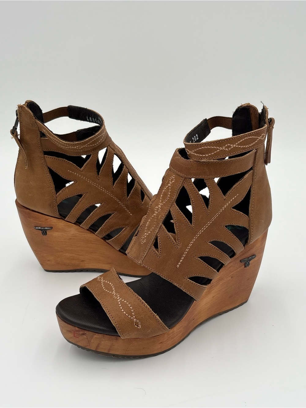 Lane Boots Becca Brown Leather Wedge Sandals Womens 8 Western Cutout Heels